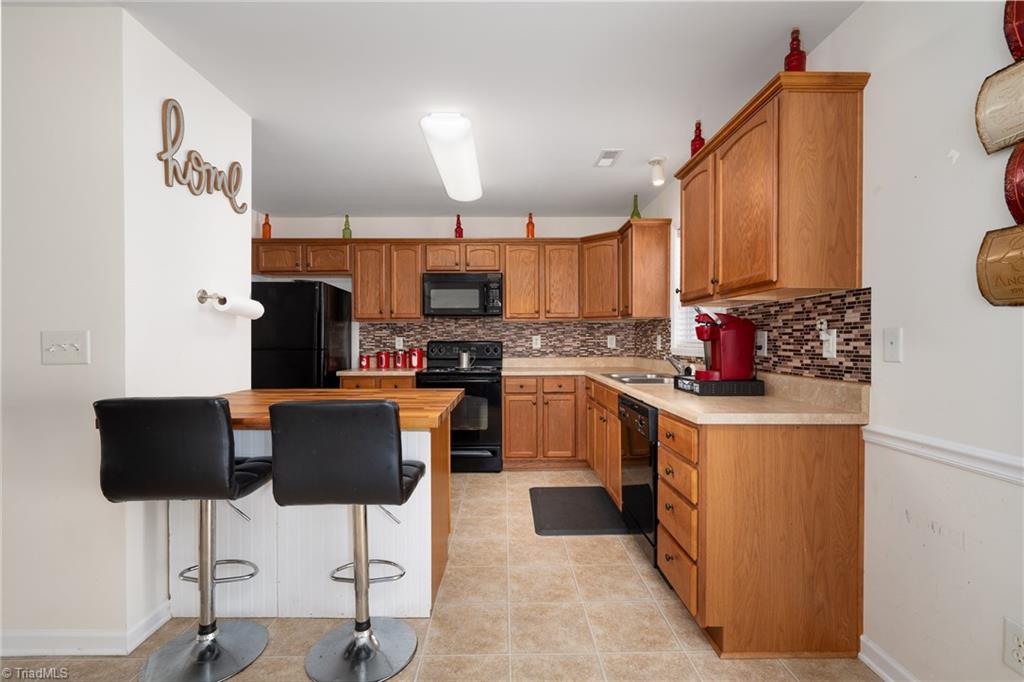 3869 Hickswood Creek Drive, High Point, North Carolina image 6