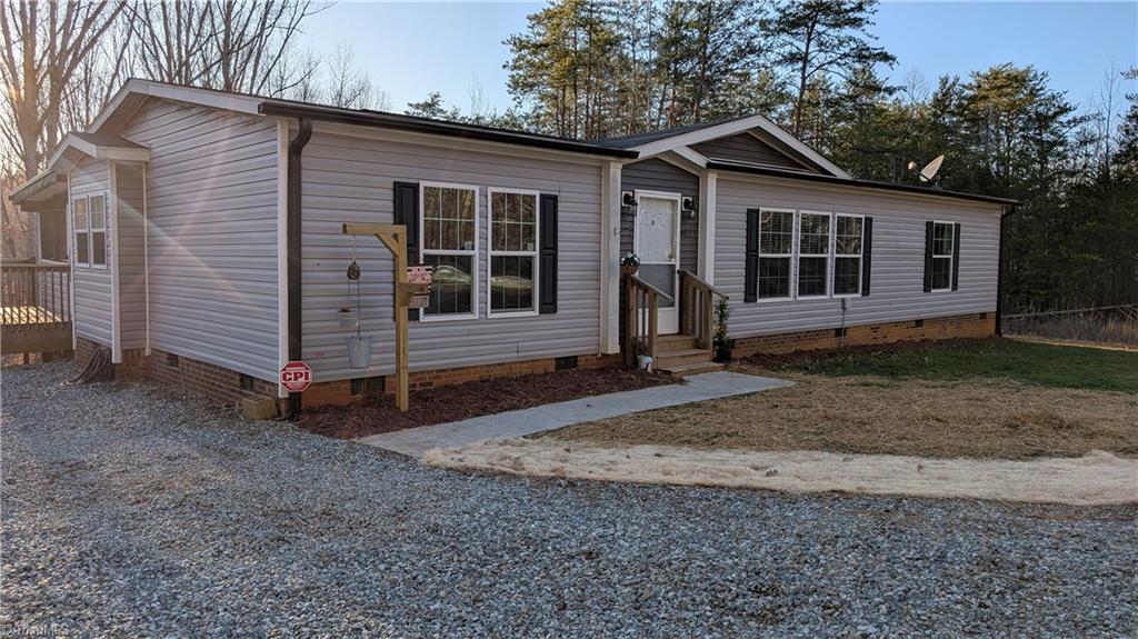 1423 Deer Trail, Reidsville, North Carolina image 1