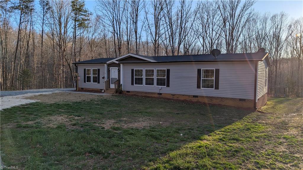1423 Deer Trail, Reidsville, North Carolina image 2