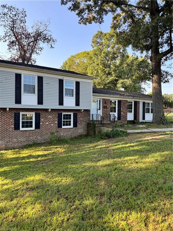 Photo of 2404 Revolan Court, Greensboro, NC 27407 (MLS # 1236468)