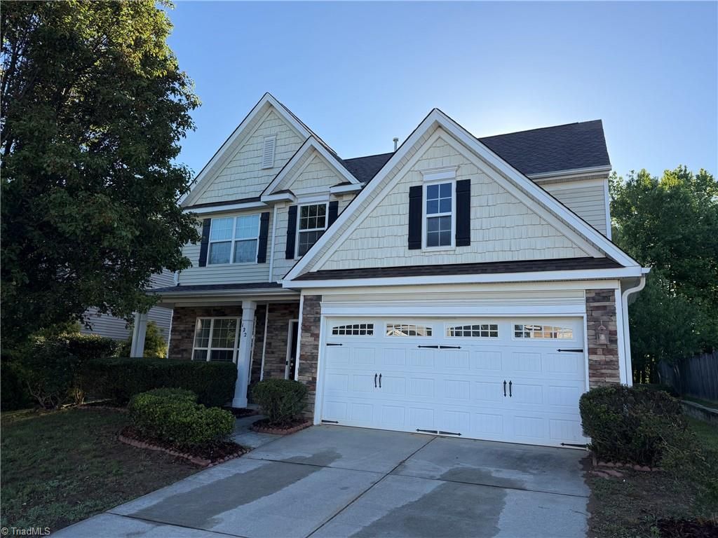 Photo of 122 Kentland Ridge Drive, Kernersville, NC 27284 (MLS # 1218994)
