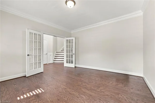 7909 Hopkins Farm Drive, photo 4 of 50
