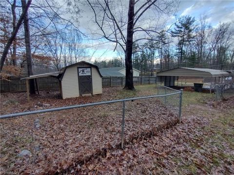 A home in Mount Airy