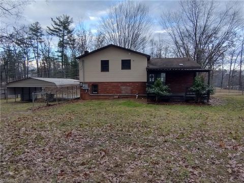 A home in Mount Airy