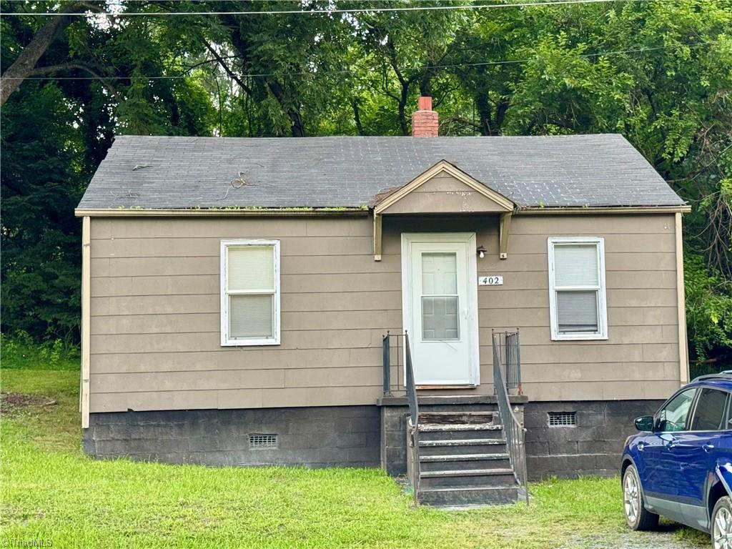 712 Snead Street A & B