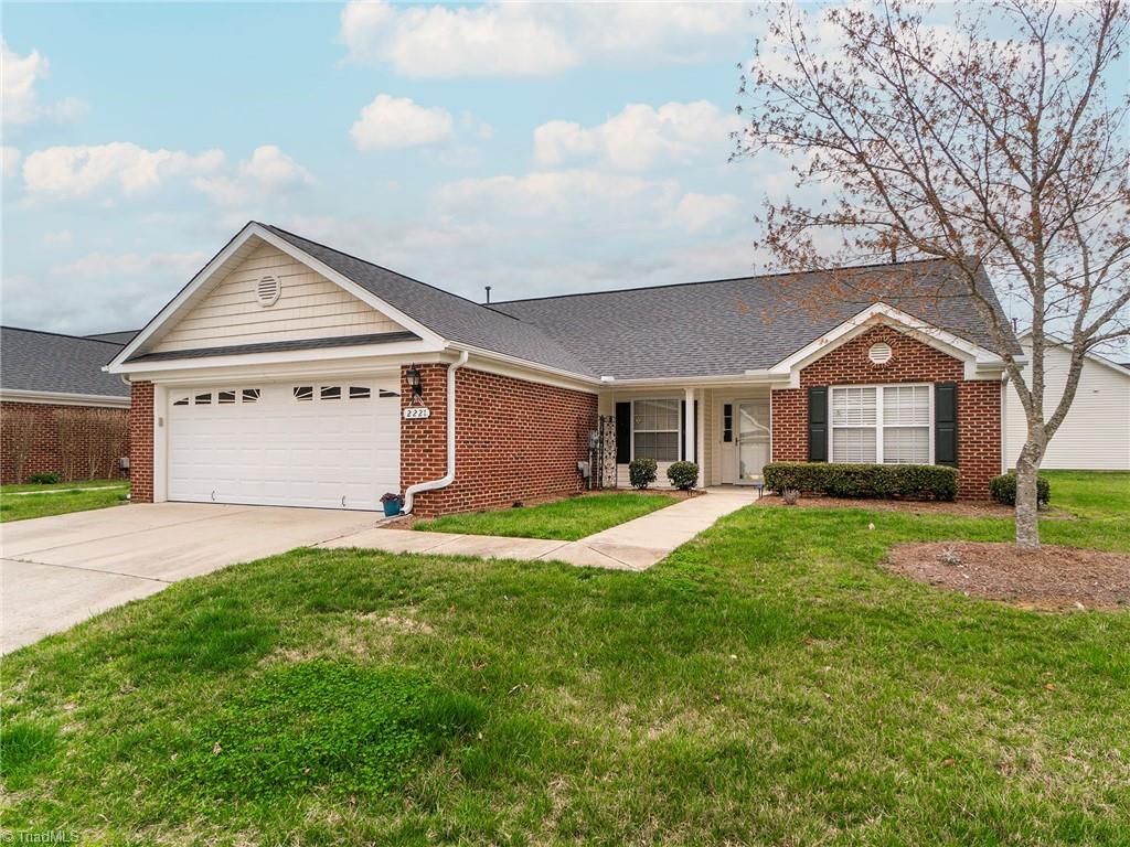 Photo of 2221 Sweetbay Circle, Burlington, NC 27215 (MLS # 1212465)