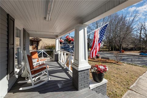 A home in Mount Airy