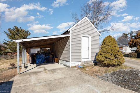 A home in Mount Airy