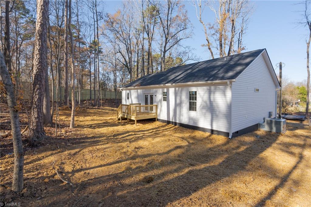 430 E Raleigh Avenue, Liberty, North Carolina image 28