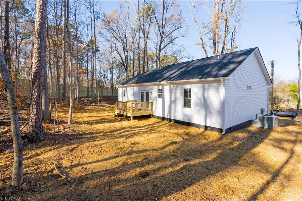430 E Raleigh Avenue, Liberty, North Carolina image 25