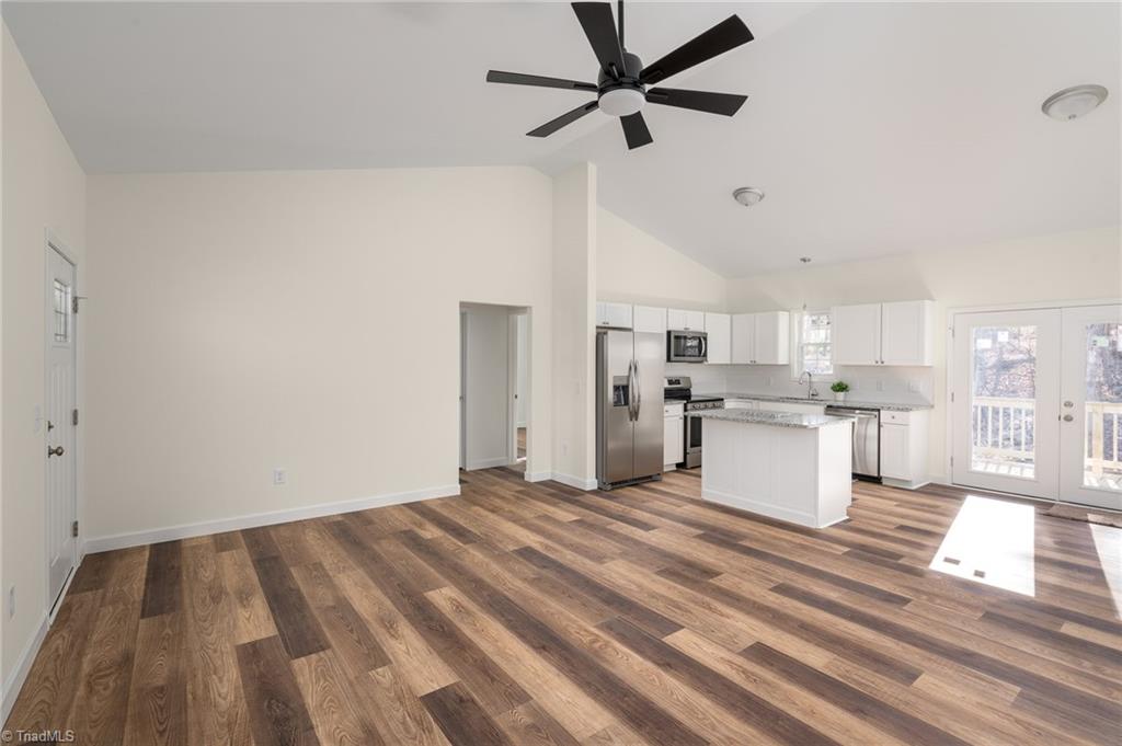 430 E Raleigh Avenue, Liberty, North Carolina image 4
