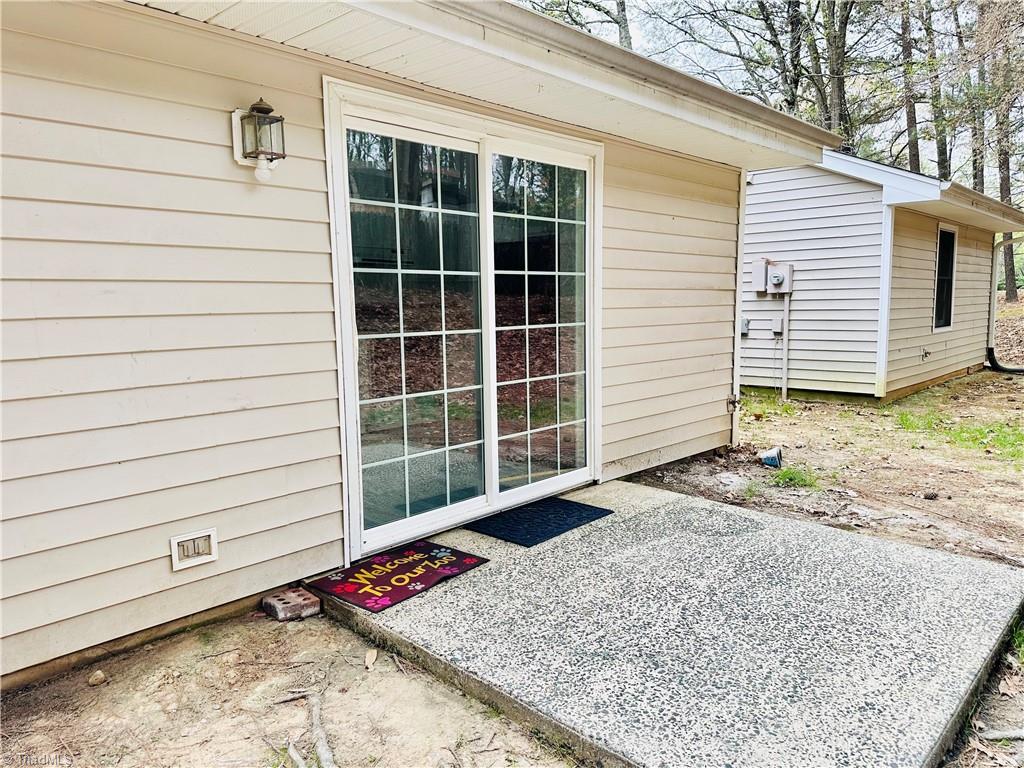 203 Standish Drive, Chapel Hill, North Carolina image 3