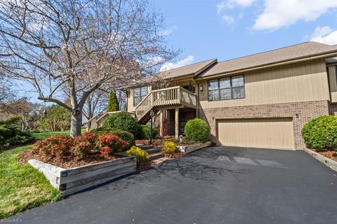 Townhouse For Sale - 1312 Gilbrook Court<br/> High Point, NC 27262