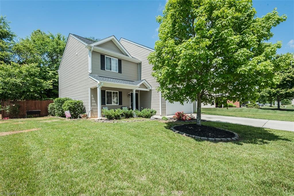 304 Walnut Crossing Drive, Whitsett, North Carolina image 3