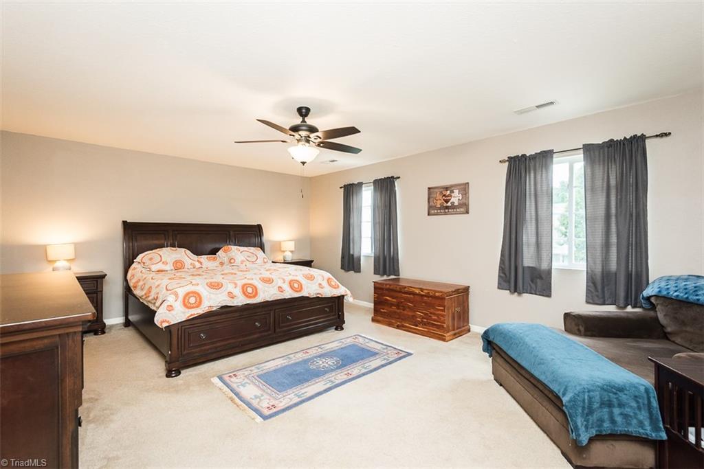 304 Walnut Crossing Drive, Whitsett, North Carolina image 18