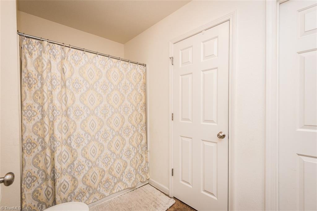 304 Walnut Crossing Drive, Whitsett, North Carolina image 21