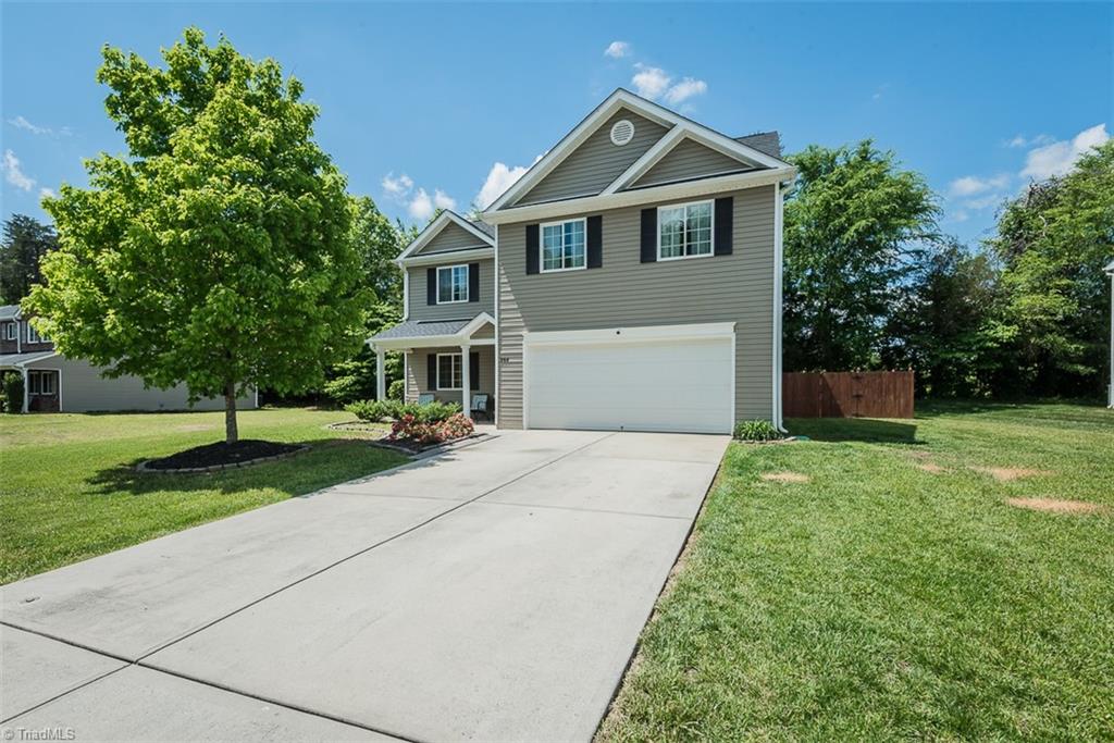 304 Walnut Crossing Drive, Whitsett, North Carolina image 2
