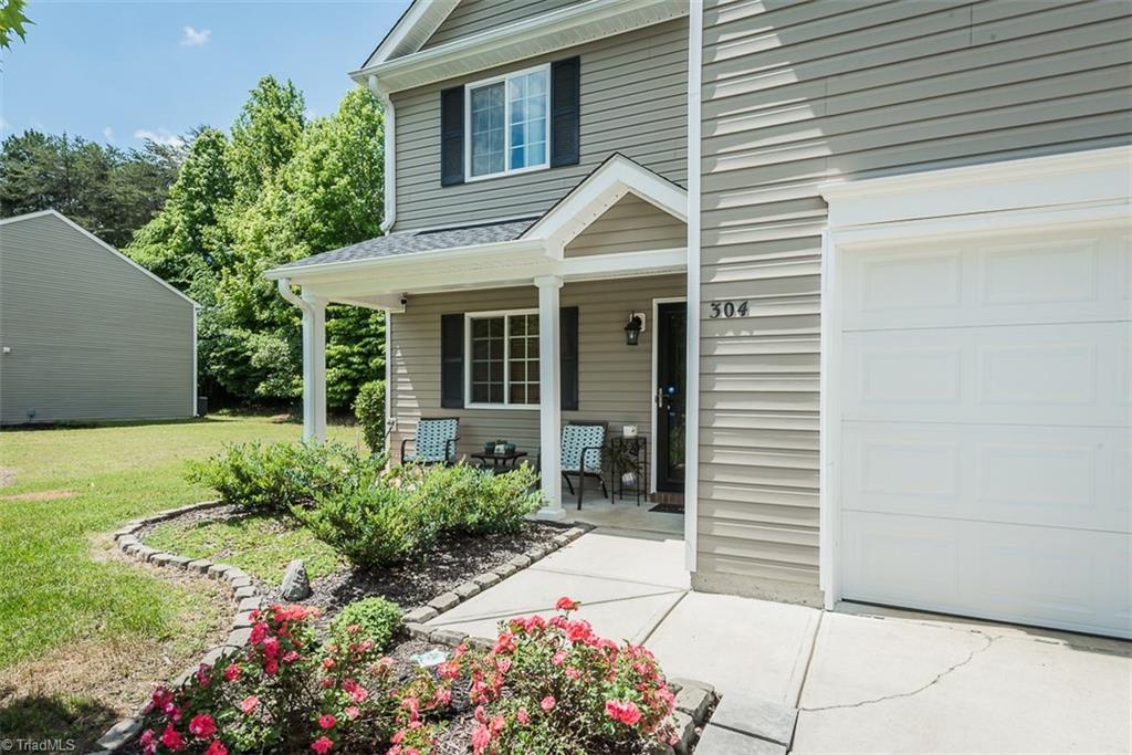 304 Walnut Crossing Drive, Whitsett, North Carolina image 4