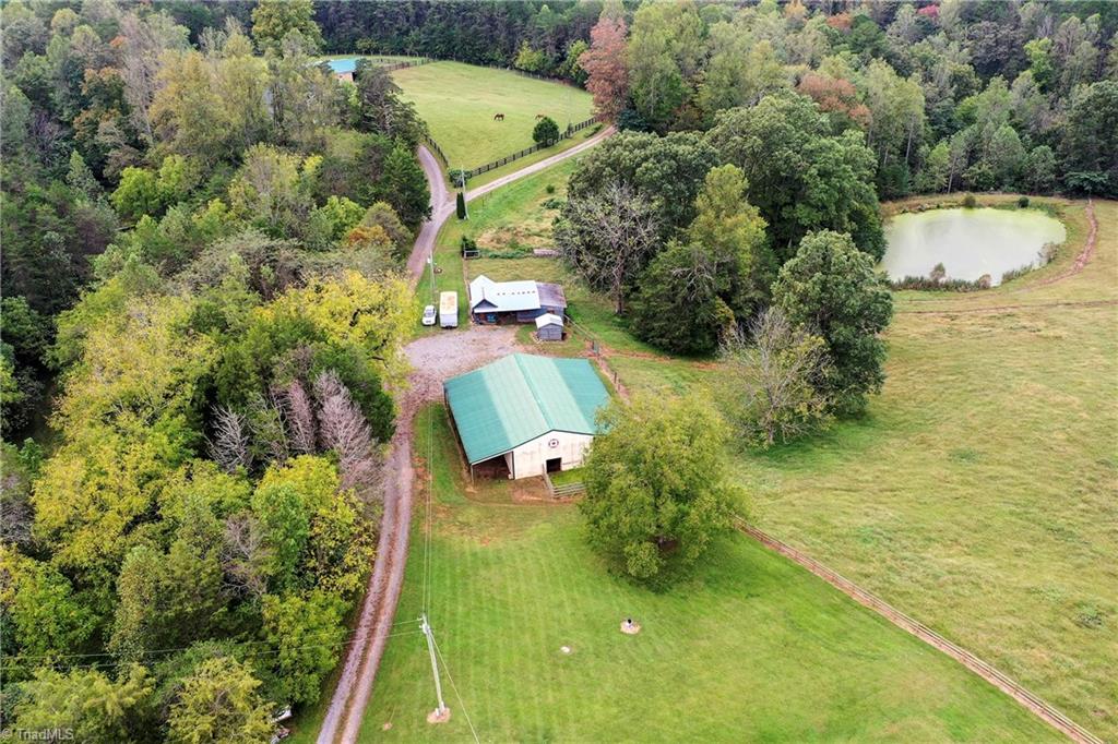 338 Nichols Road, Pilot Mountain, North Carolina image 9