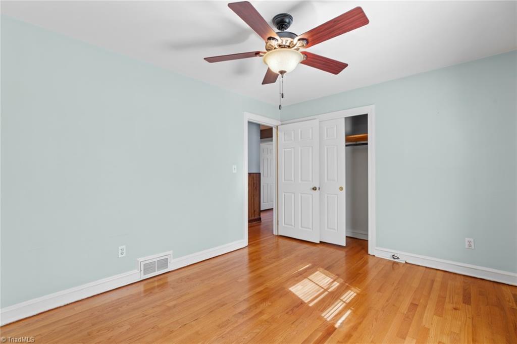 Winston-Salem, North Carolina 27107, United States, 3 Bedrooms Bedrooms, ,2 BathroomsBathrooms,Residential,Pending,8006