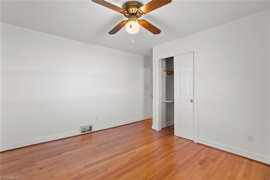 Winston-Salem, North Carolina 27107, United States, 3 Bedrooms Bedrooms, ,2 BathroomsBathrooms,Residential,Pending,8006