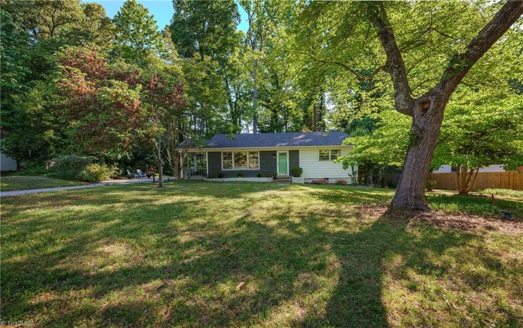 Photo of 3314 Wilshire Drive, Greensboro, NC 27408 (MLS # 1219071)