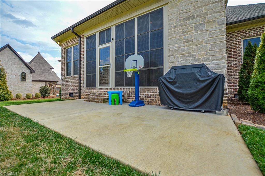Photo 15 of 50 of 135 Cobblestone Walk Drive house