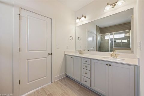 A home in Kernersville