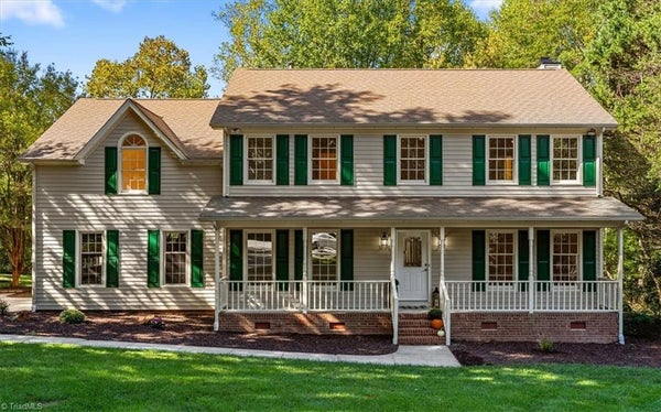 3205 ARDOCH CT, GREENSBORO, NC 27410 - Image c1ba5aee8dfd4dcb3c72e00fe30d74f0/1124512266