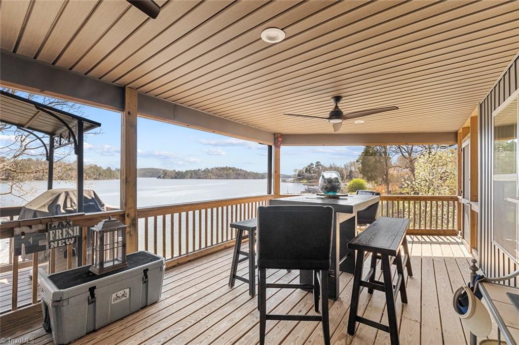 466 Shoreline Road, New London, North Carolina image 2