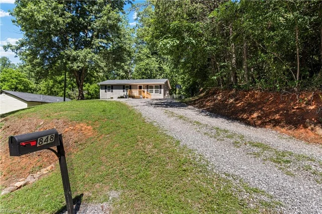 848 Huffman River Lane, photo 4 of 27