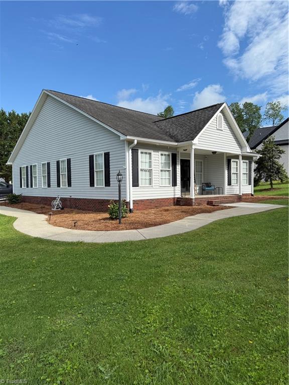 525 Bennett Street, Mount Airy, North Carolina image 1