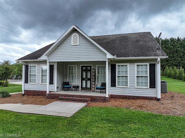 525 Bennett Street, Mount Airy, North Carolina image 9