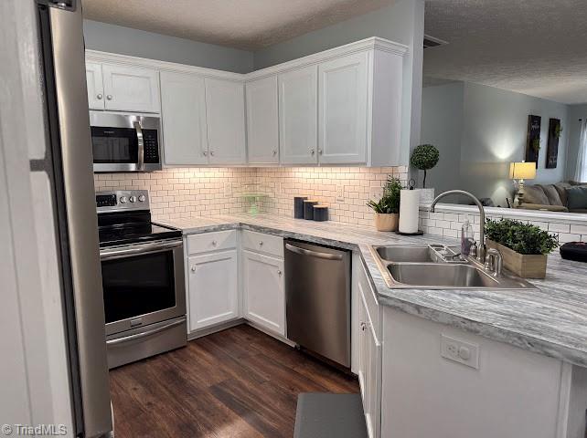 525 Bennett Street, Mount Airy, North Carolina image 17