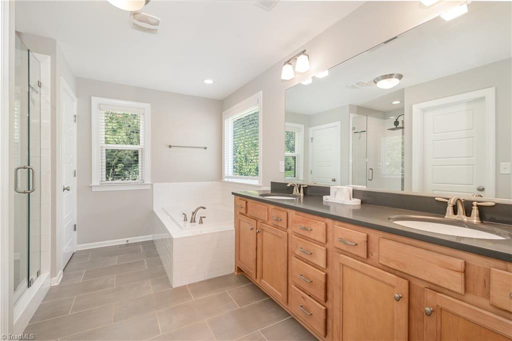 Greensboro, North Carolina 27455, United States, 4 Bedrooms Bedrooms, ,3 BathroomsBathrooms,Residential,Active,199869