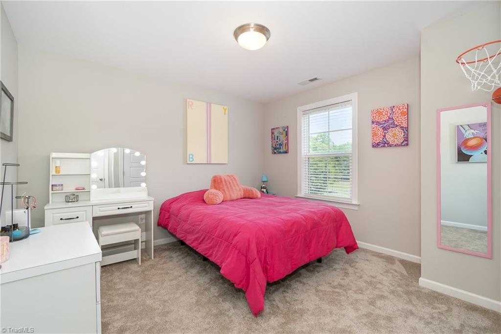 Greensboro, North Carolina 27455, United States, 4 Bedrooms Bedrooms, ,3 BathroomsBathrooms,Residential,Active,199869