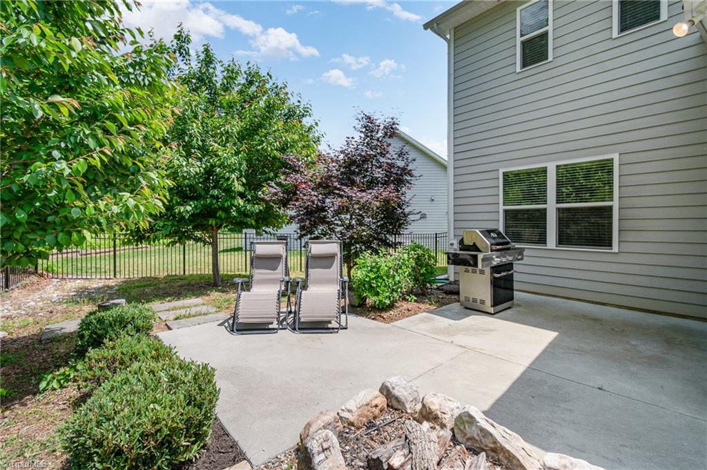 Greensboro, North Carolina 27455, United States, 4 Bedrooms Bedrooms, ,3 BathroomsBathrooms,Residential,Active,199869