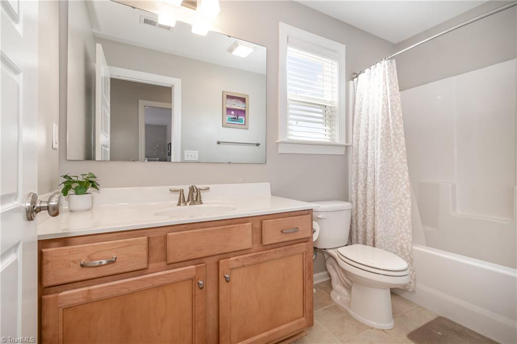 Greensboro, North Carolina 27455, United States, 4 Bedrooms Bedrooms, ,3 BathroomsBathrooms,Residential,Active,199869