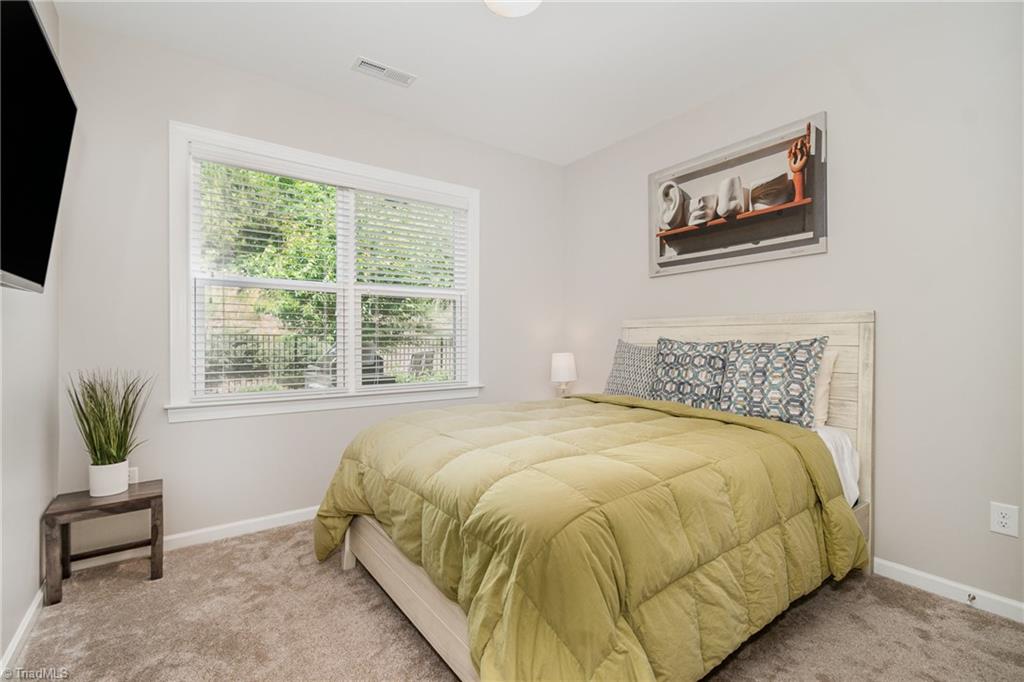 Greensboro, North Carolina 27455, United States, 4 Bedrooms Bedrooms, ,3 BathroomsBathrooms,Residential,Active,199869