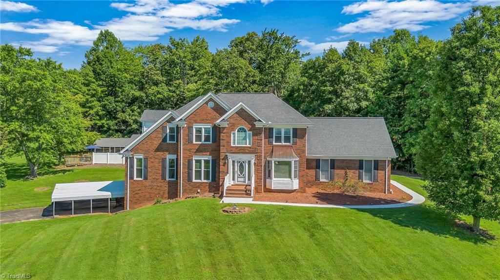 Photo of 2027 Boiling Springs Road, Purlear, NC 28665 (MLS # 1186976)