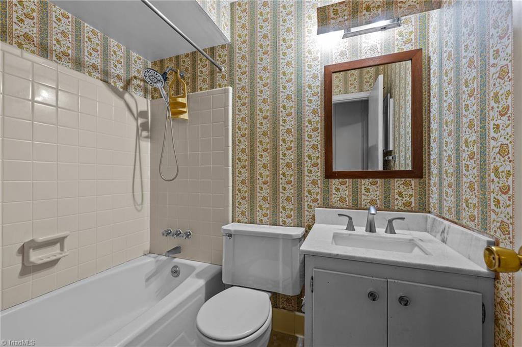 2303 Running Brook Drive, Greensboro, North Carolina image 23