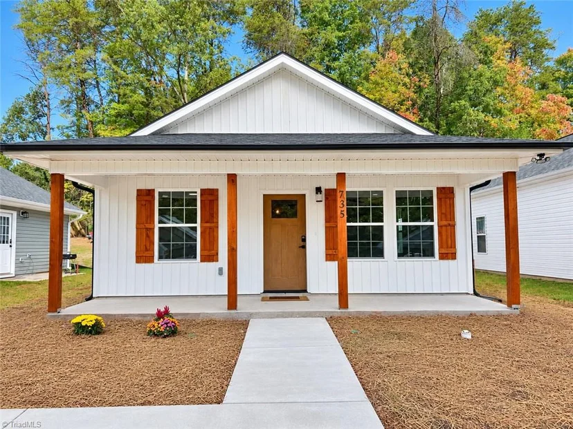 735 Meadowgreen Village Drive, photo 1 of 22