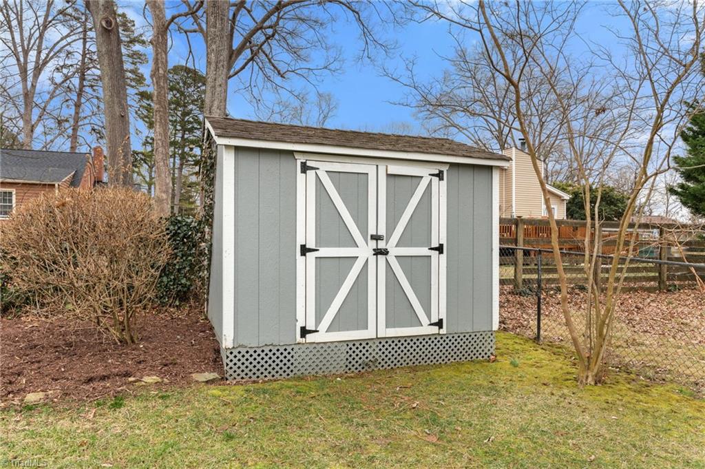 216 Forestdale Drive, Jamestown, North Carolina image 34