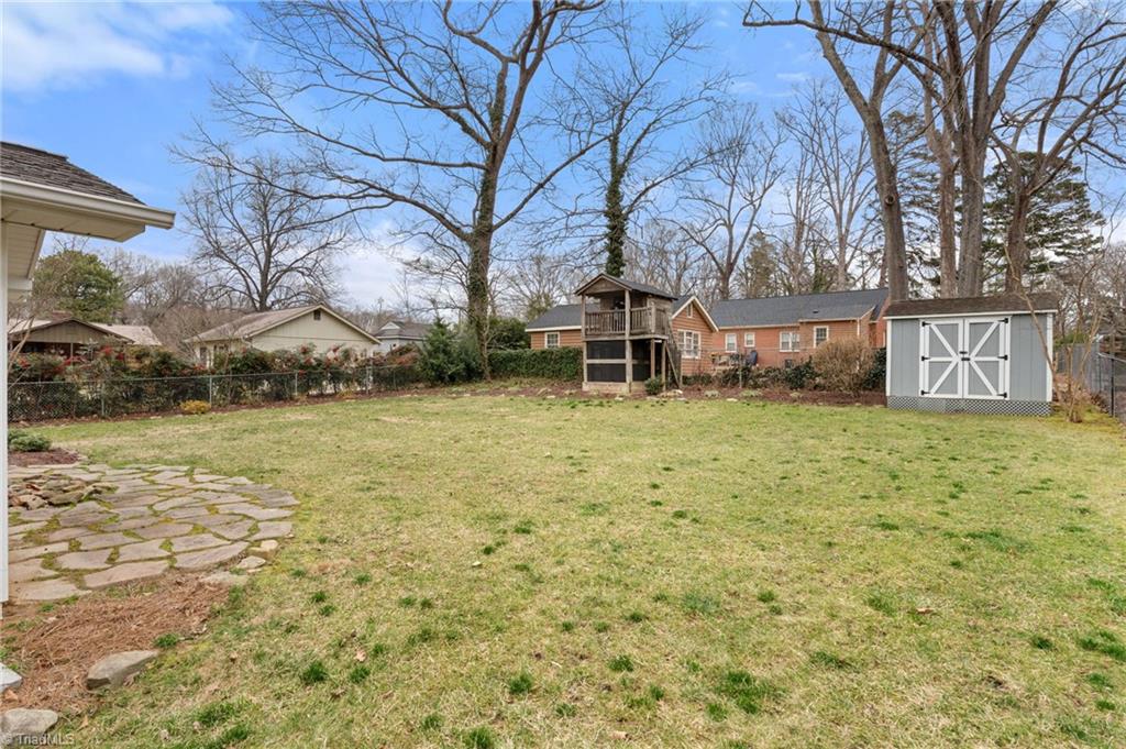 216 Forestdale Drive, Jamestown, North Carolina image 32