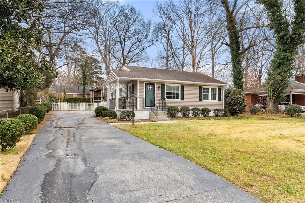 216 Forestdale Drive, Jamestown, North Carolina image 3