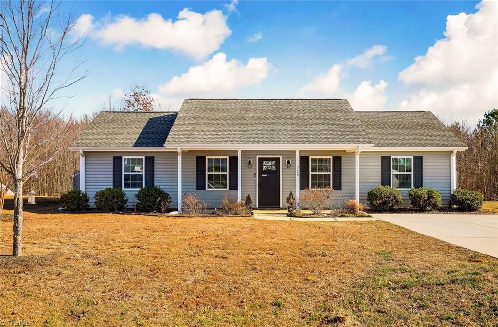 Photo of 226 Tuscan Way, Lexington, NC 27295 (MLS # 1207227)