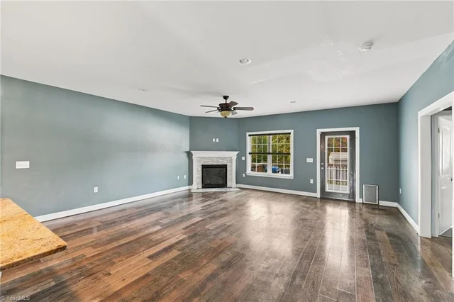 4362 Eland Court, photo 5 of 40