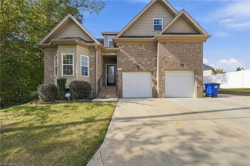 4362 Eland Court, photo 1 of 40