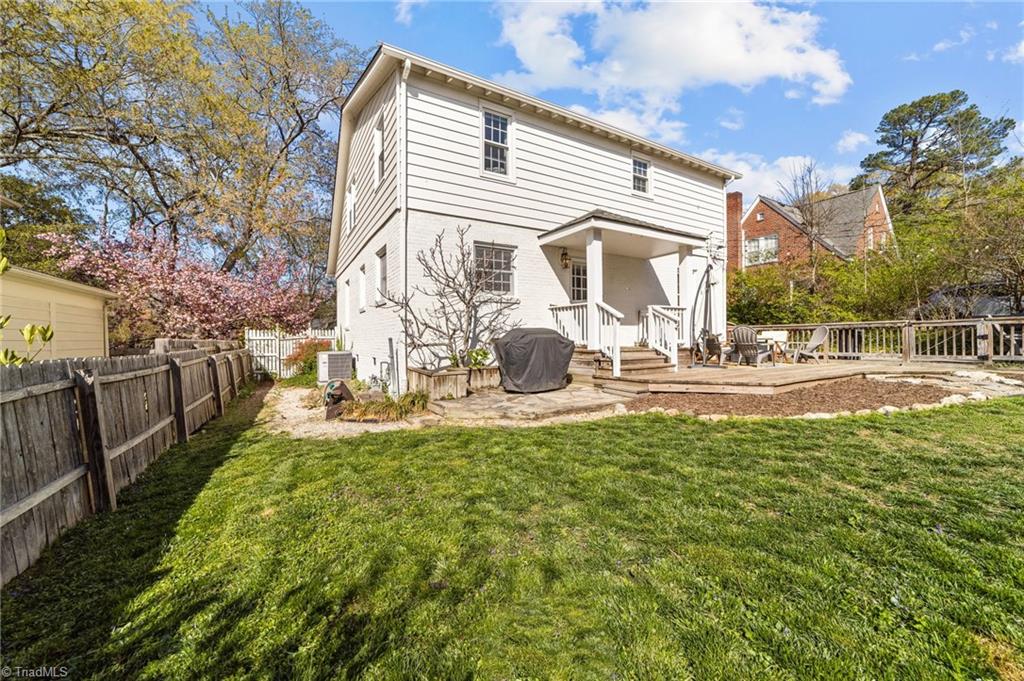 1807 W Friendly Avenue, Greensboro, North Carolina image 39