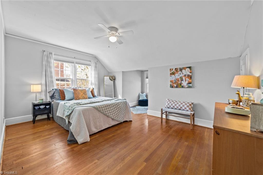 1807 W Friendly Avenue, Greensboro, North Carolina image 30